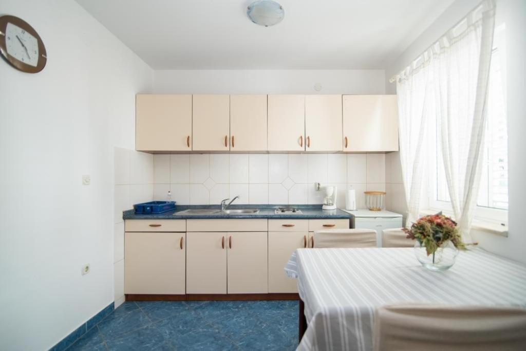 סופטאר Apartments Batinic מראה חיצוני תמונה